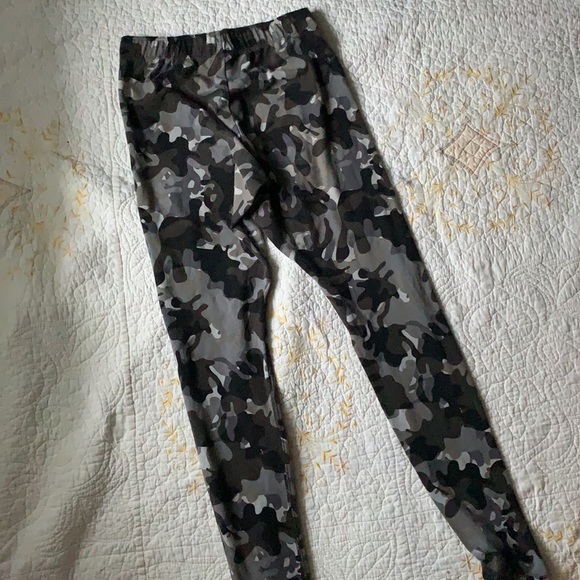 Nike Camo leggings size small - Picture 5 of 5